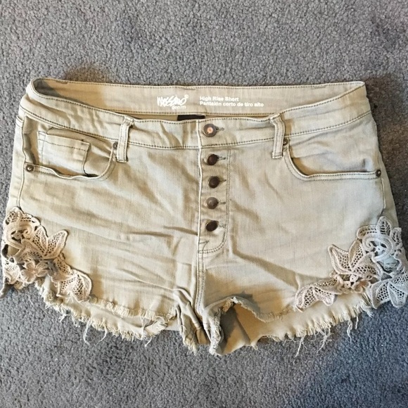 Pants - Denim Shorts